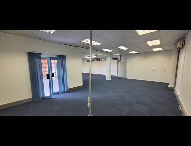 585M² OFFICE TO LET IN NELSPRUIT CENTRAL